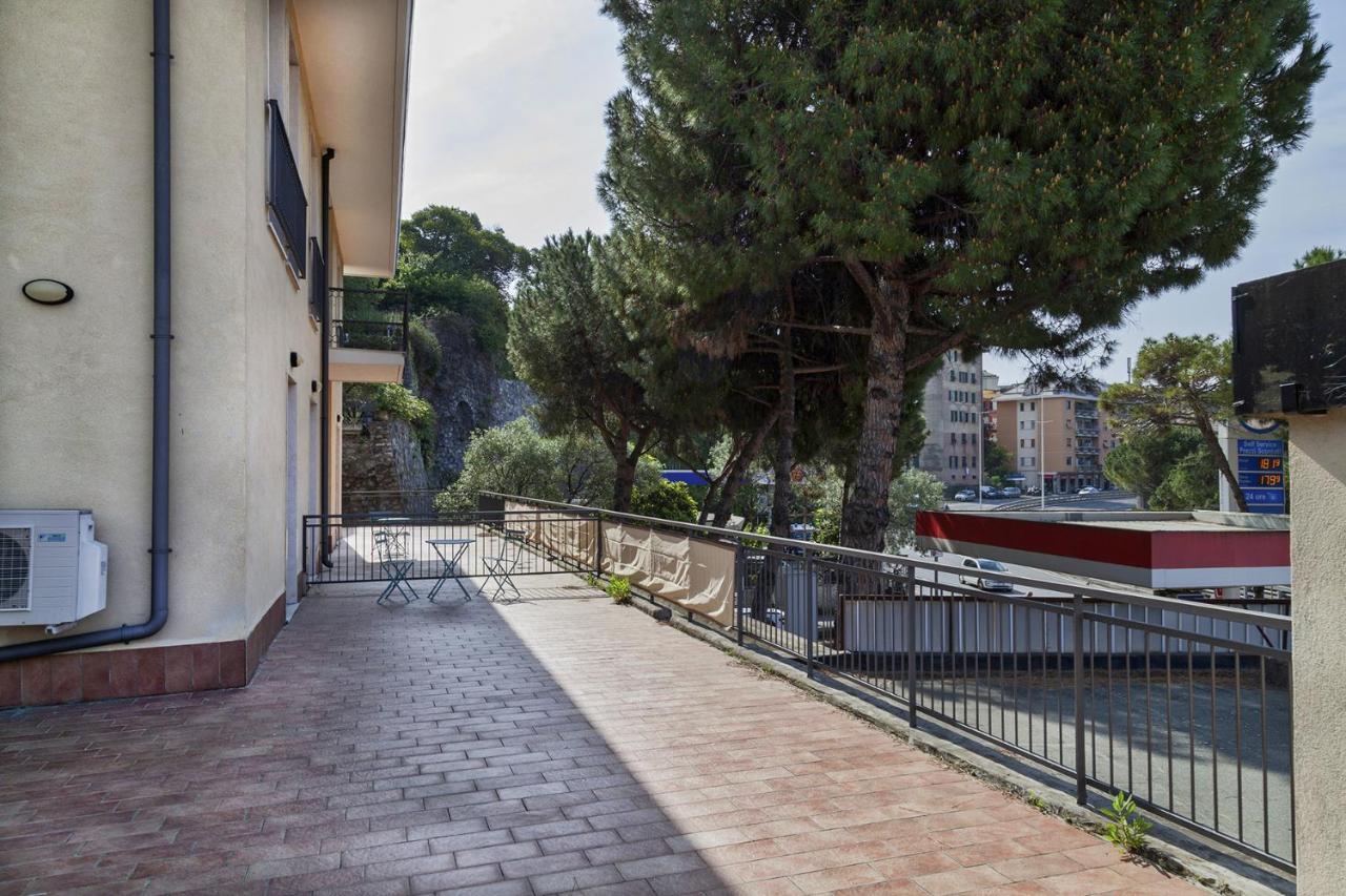Shelley By Wonderful Italy Genova